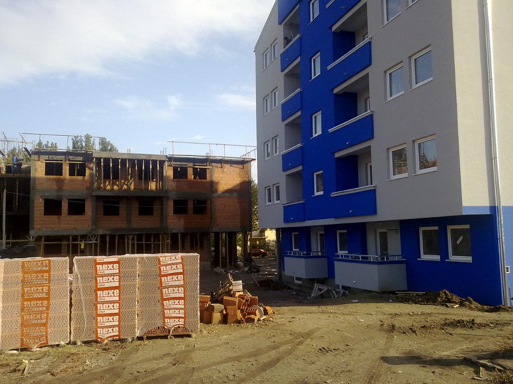 20102009452.jpg